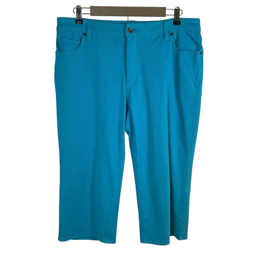 Coldwater Creek Classic Fit Women’s Turquoise Capris. Size 14P